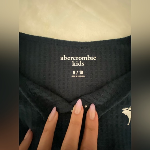 (2) Girls Long Sleeve Shirts (Abercrombie Kids & Harlow) - Picture 2 of 6